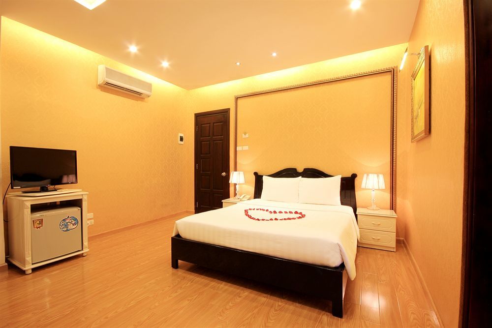 Hanoi Royal Palace Hotel 2 Esterno foto
